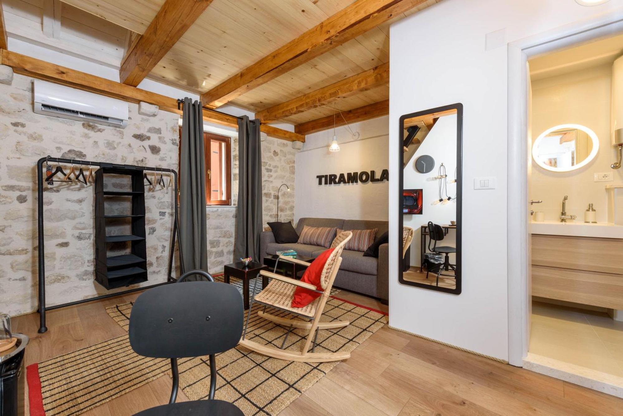 Apartments & Rooms Tiramola - Old Town Trogir Kamer foto