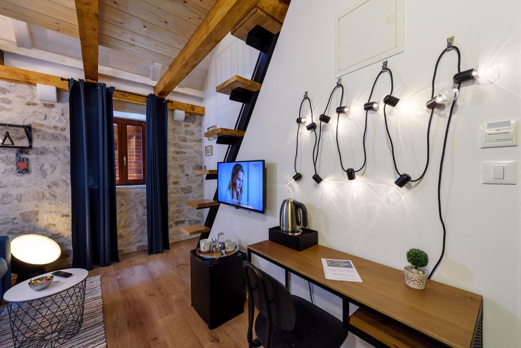 Apartments & Rooms Tiramola - Old Town Trogir Buitenkant foto