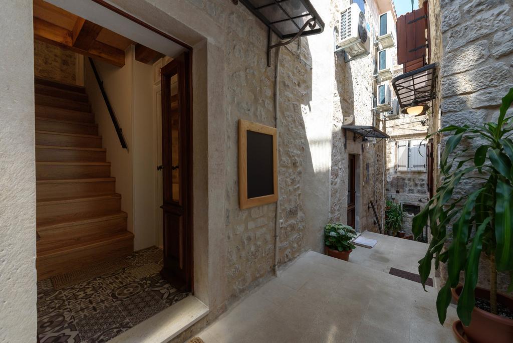 Apartments & Rooms Tiramola - Old Town Trogir Buitenkant foto