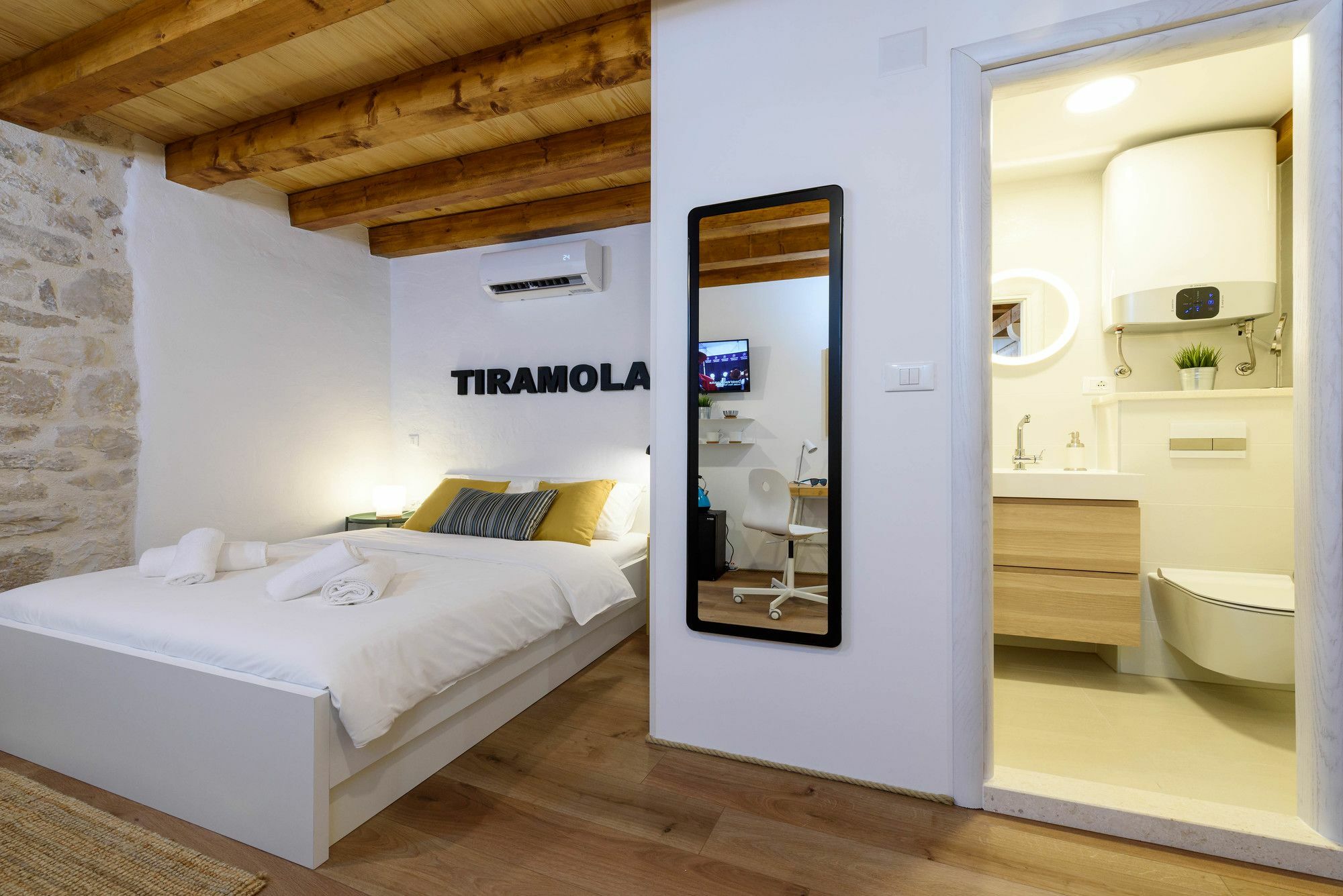 Apartments & Rooms Tiramola - Old Town Trogir Buitenkant foto
