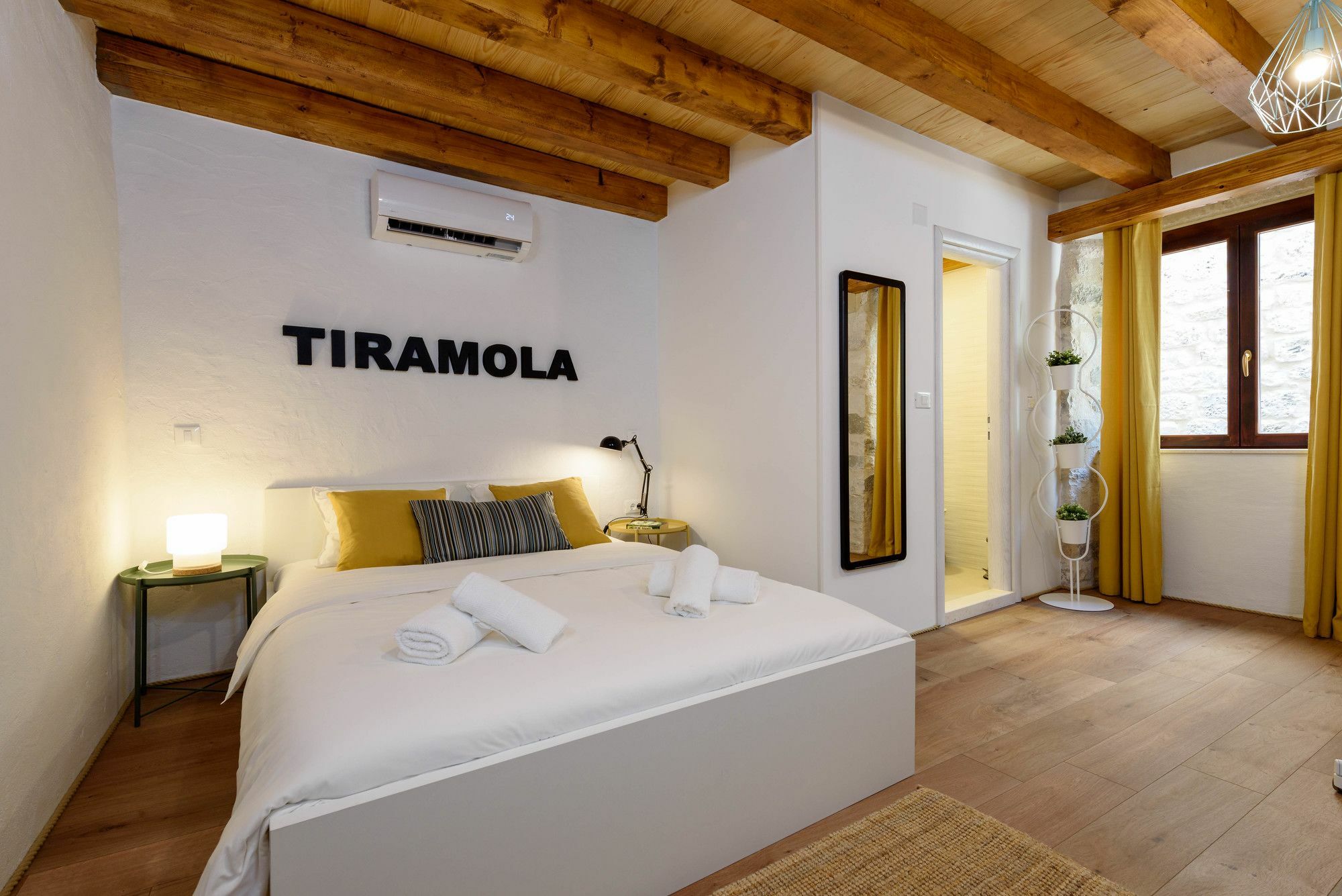Apartments & Rooms Tiramola - Old Town Trogir Buitenkant foto